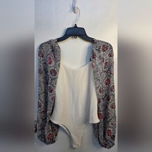 Bucketlist Elegant Floral Sleeve Bodysuit